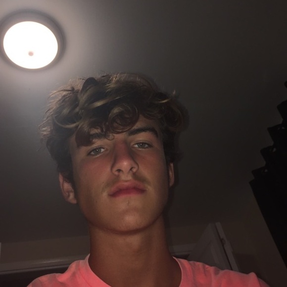 Meet your Posher, Logan - Picture 1 of 1